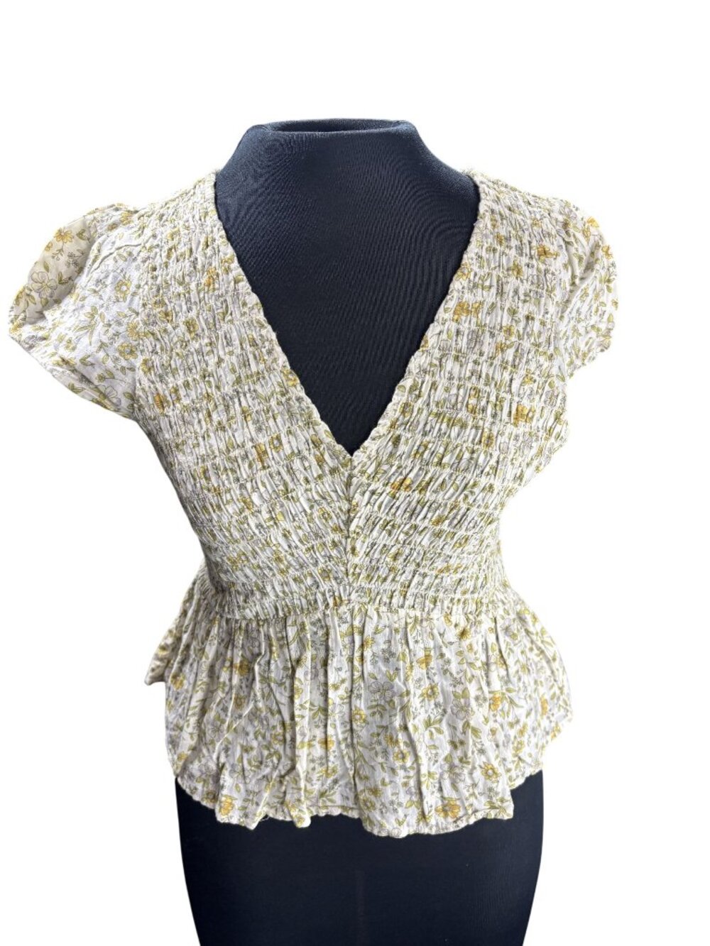Floral Smocked V-Neck Peplum Top By American Eagle In White & Yellow Size S